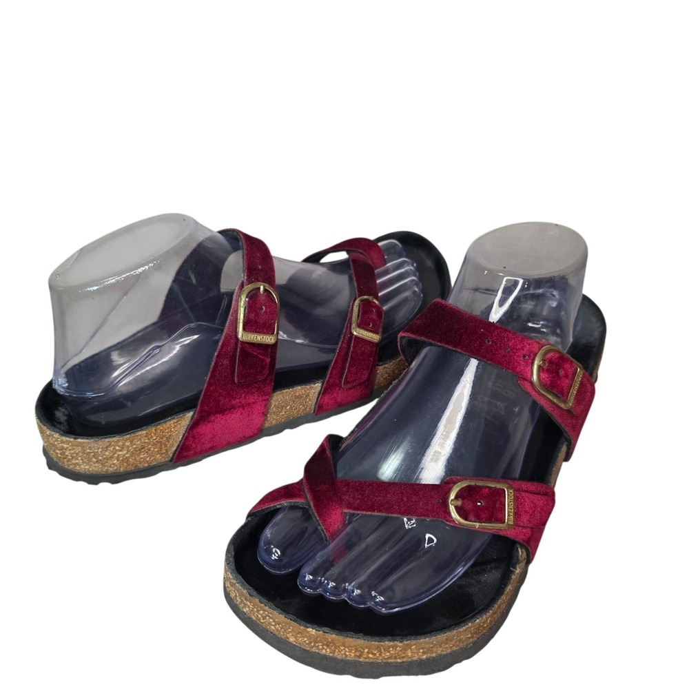 Birkenstock Mayari Womens EU 38 Red Velvet Gold Buckle Strappy Sandals